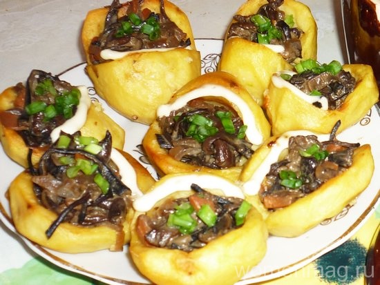 Фаршированная картошка с грибами в духовке