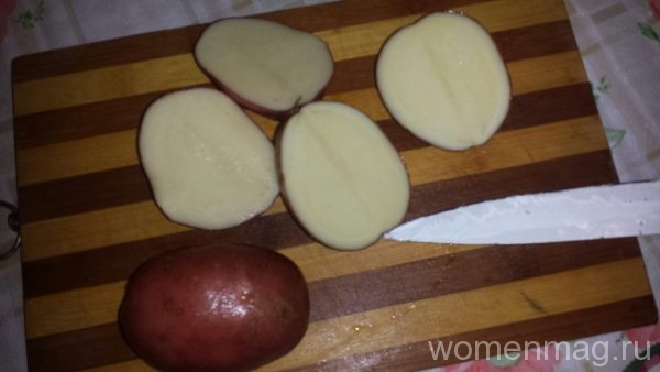 Картофельные кораблики с копченым подчеревком в микроволновке