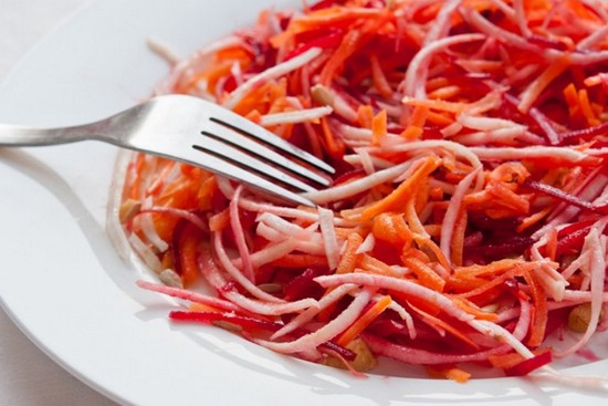 Салат из моркови для очищения организма и похудения