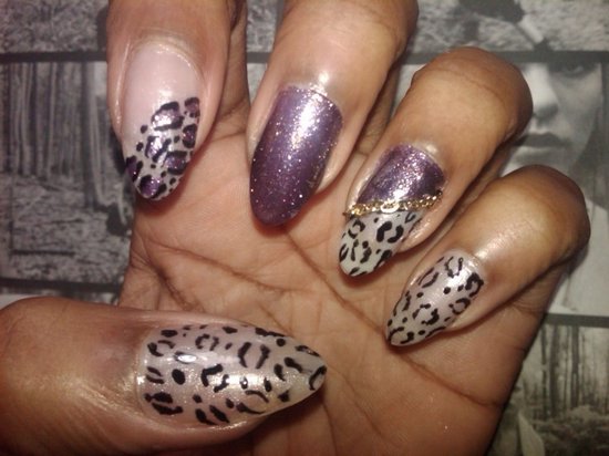 Леопардовые принты на ногтях