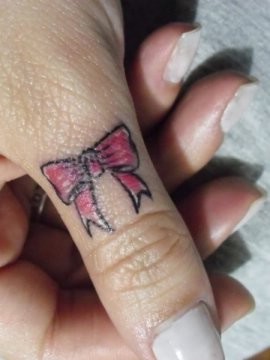 Татуировки с бантиками