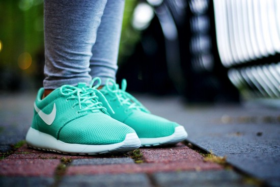 Женская спортивная обувь Nike