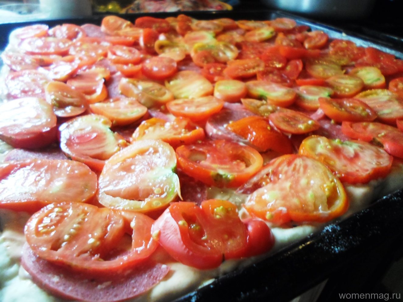 простой рецепт домашней пиццы в духовке с колбасой и сыром фото 45