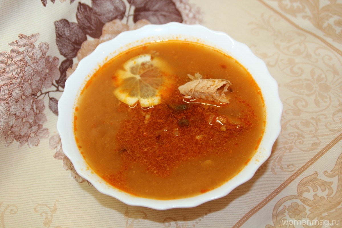 Суп с красной рыбой и квашеной капустой «Морская солянка»