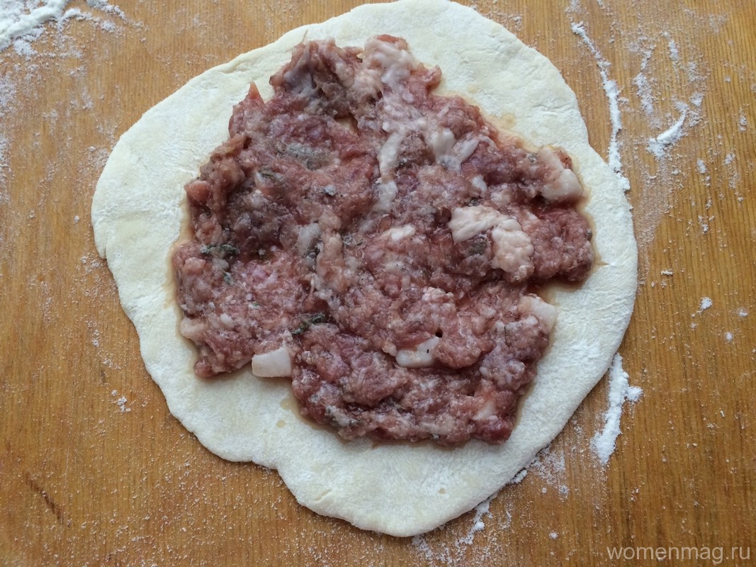 Чебуреки рецепт с мясом на сковороде пошагово на кипятке без водки с фото
