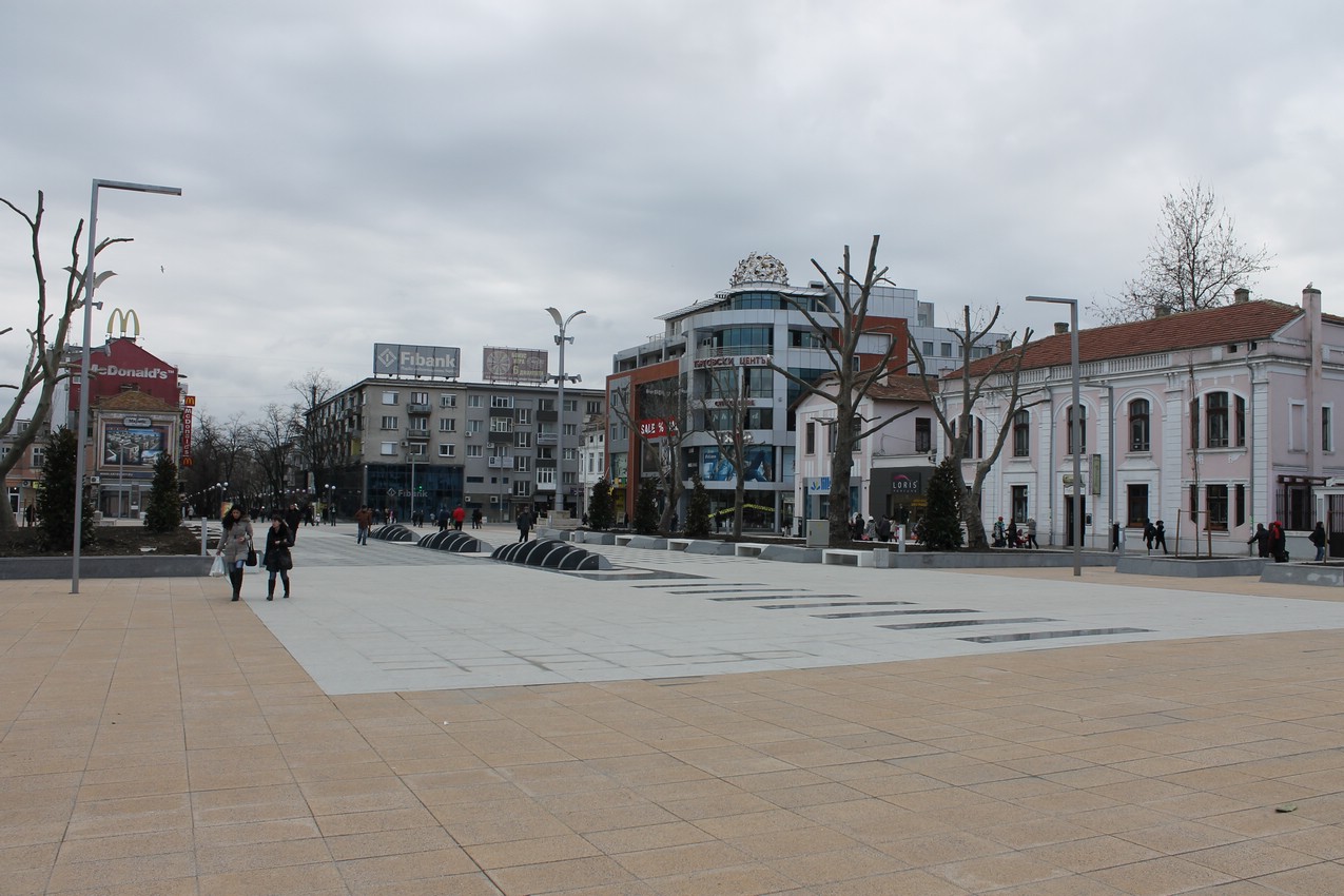 Площадь Тройка в Бургасе Площадь Тройка в Бургасе