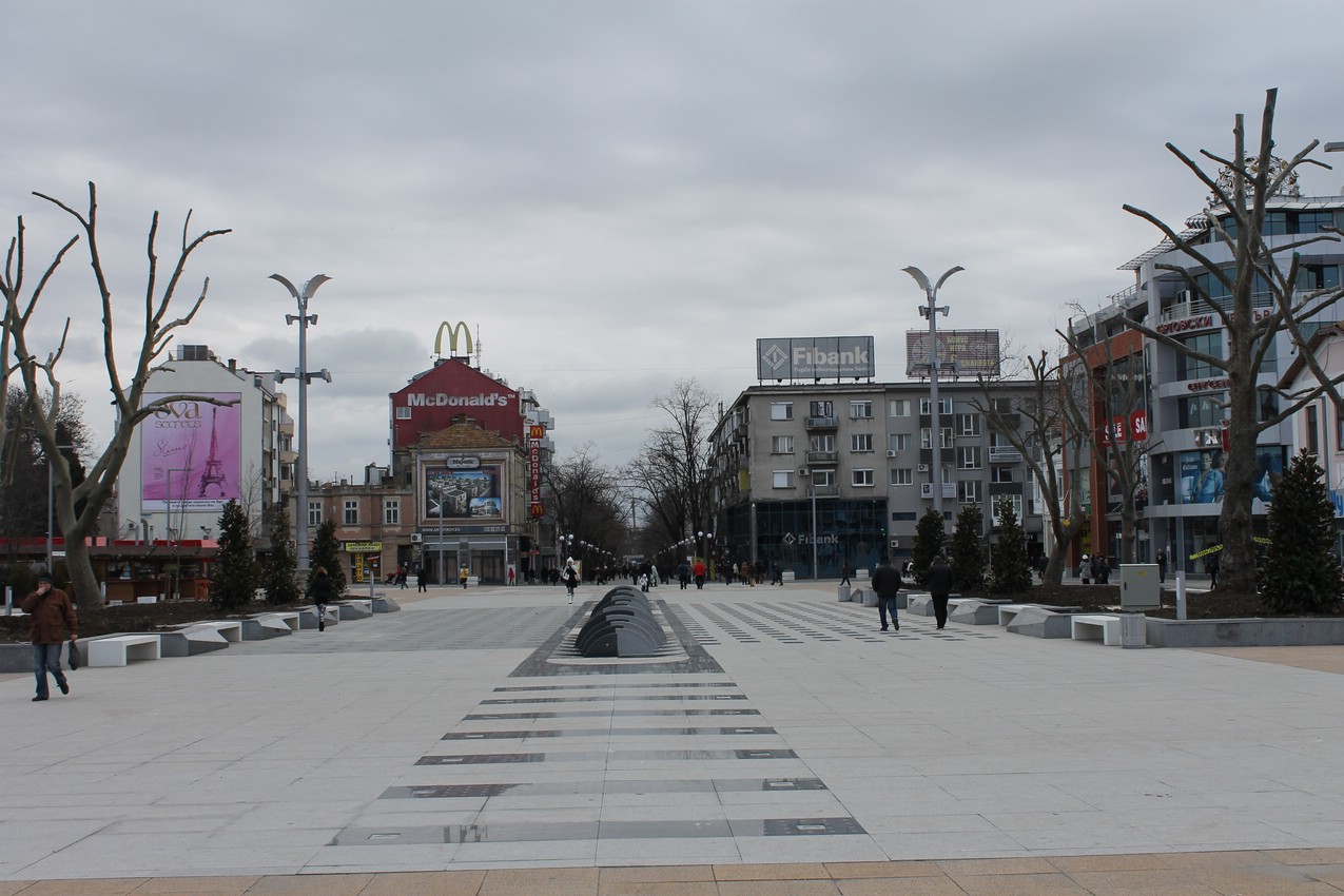 Площадь Тройка в Бургасе Площадь Тройка в Бургасе