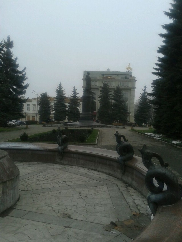 Площадь Ленина во Владикавказе Площадь Ленина во Владикавказе