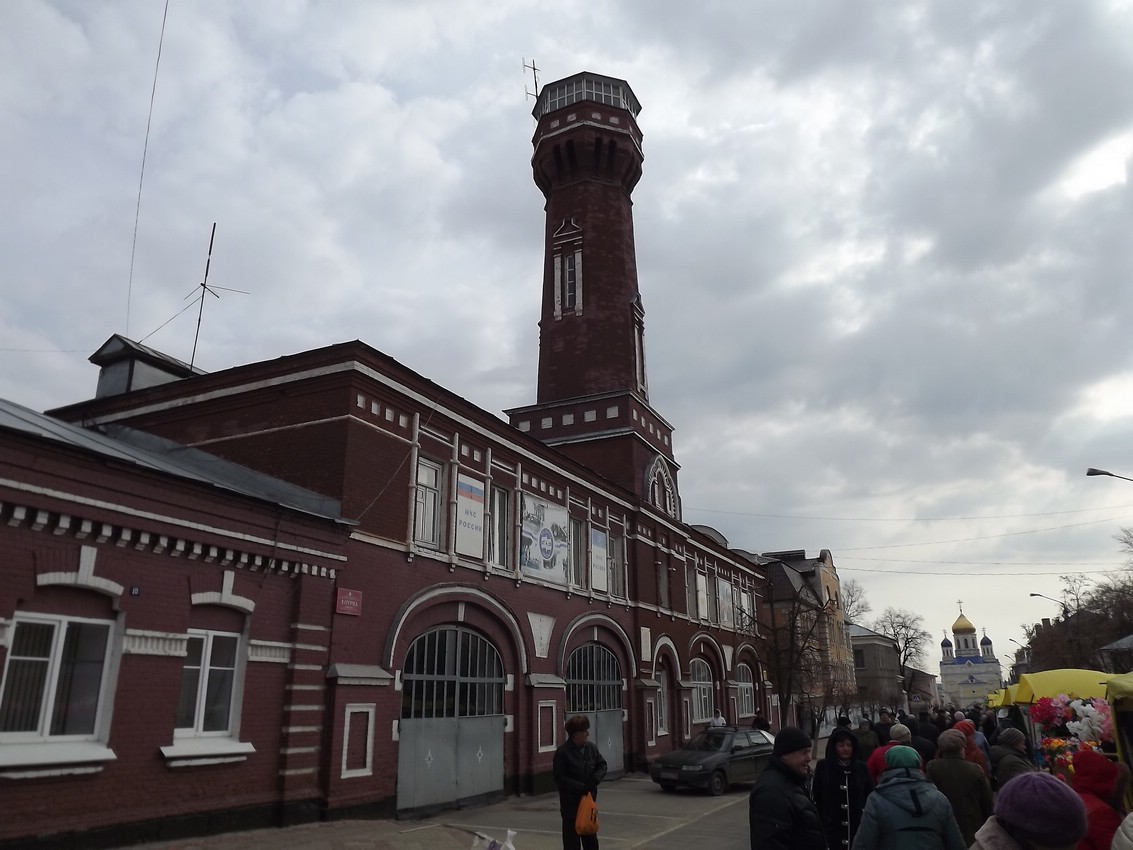 Здание пожарной части с каланчой на улице Коммунаров в Ельце Здание пожарной части с каланчой на улице Коммунаров в Ельце