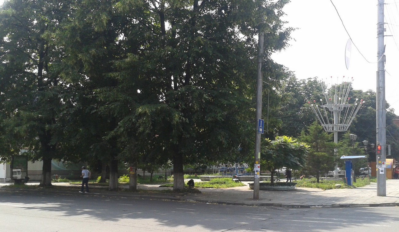 Улица Кирова во Владикавказе Улица Кирова во Владикавказе