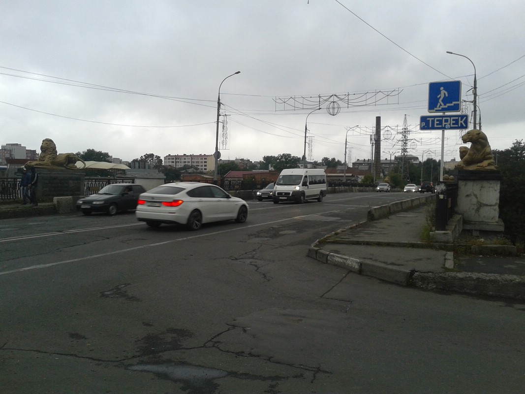 Кировский мост во Владикавказе Кировский мост во Владикавказе