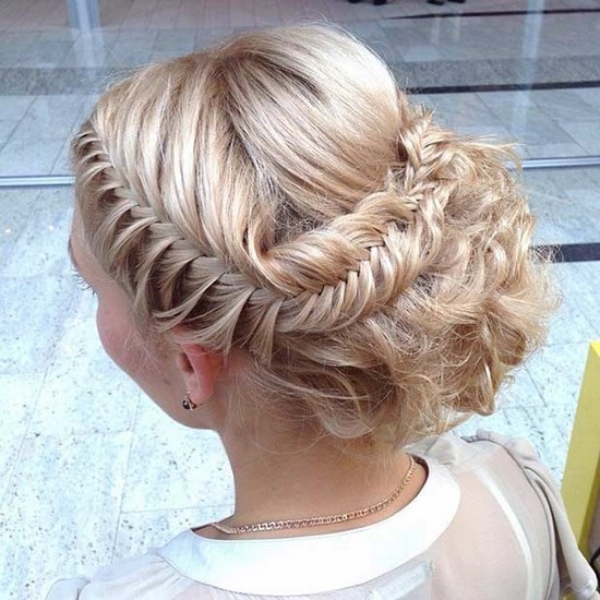 Прическа на выпускной воздушное плетение prom hairstyle