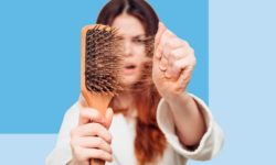 Выпадение волос у женщин: причины