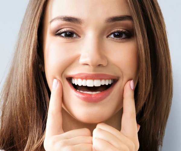 Здоровые зубы, красивая улыбка: почему важно своевременное посещение стоматолога