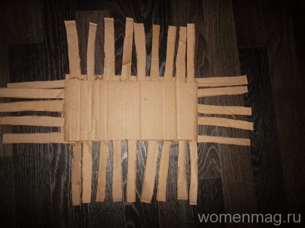 Корзинка из картона и бумаги своими руками