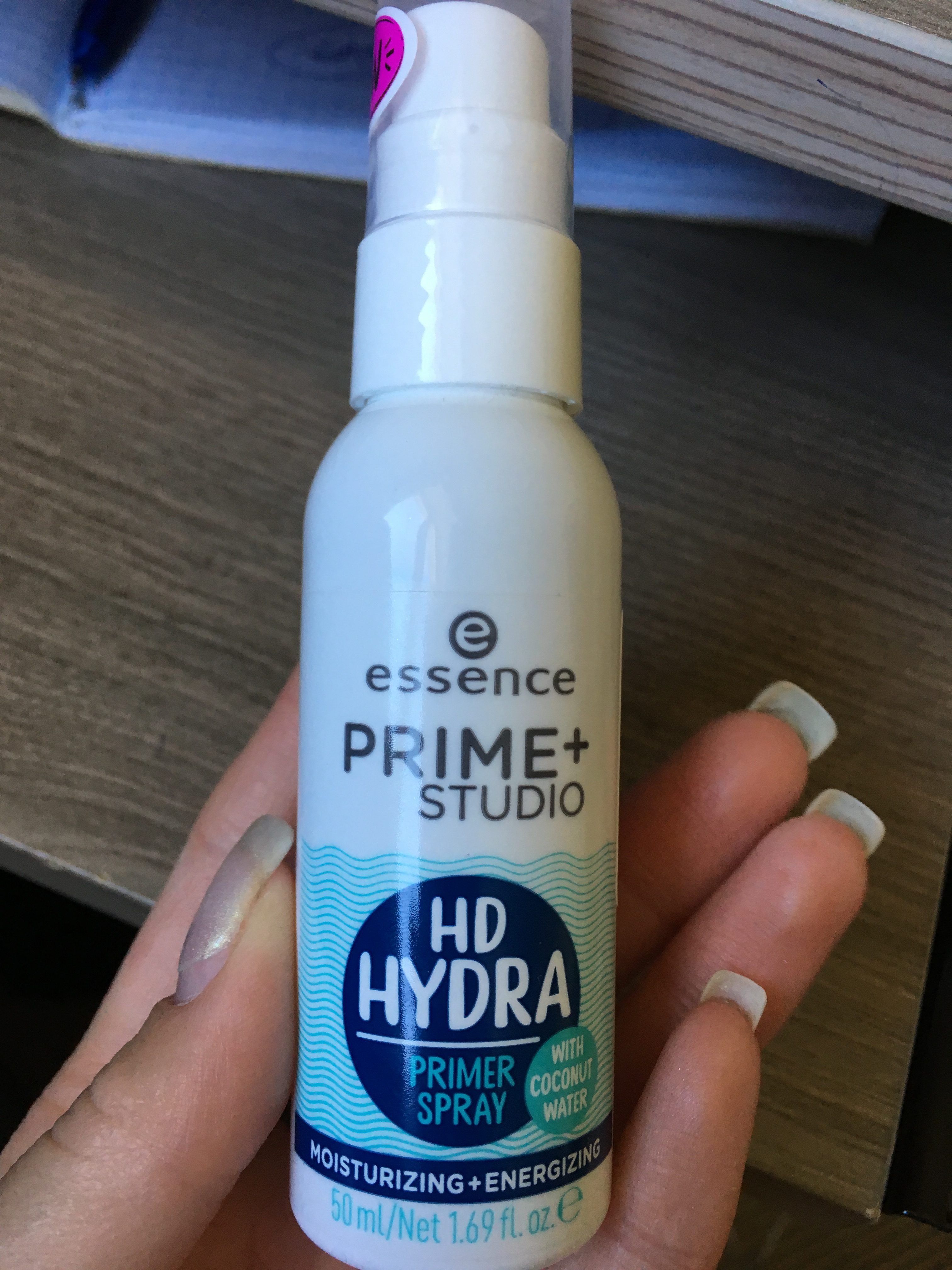 Праймер для лица от Essense prime +studio hd hydra primer spray. Отзыв