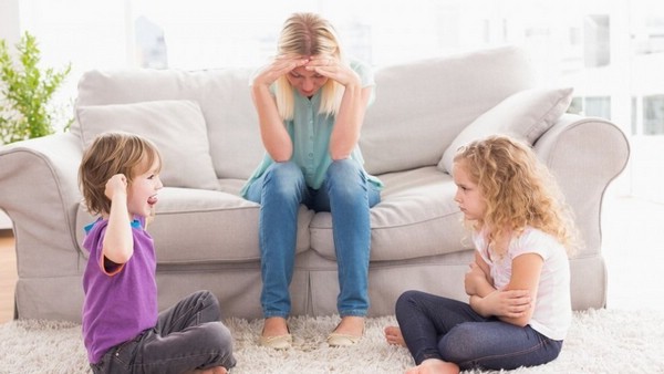 Как наладить отношения между детьми в семье